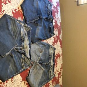 Vigoss Women's Blue Capris bundle